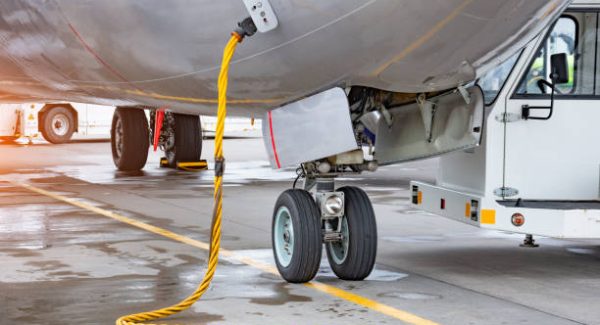 View of the front rack of the chassis, connected to the aircraft after the arrival at the airport of destination